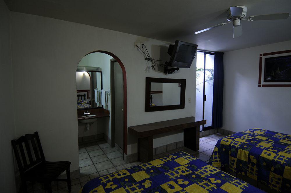 Hotel Arboledas Industrial Guadalajara Zewnętrze zdjęcie